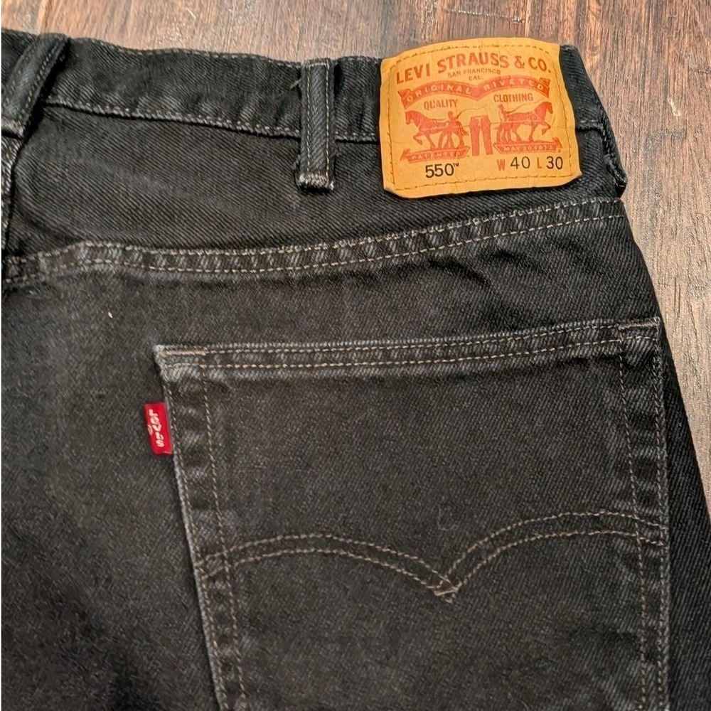 Levis 550 Jeans Mens 40x30‎ Fits 38x28 Black Denim Relaxed Tapered Leg High Rise - Picture 5 of 9
